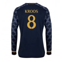 Real Madrid Toni Kroos #8 Bortatröja 2023-24 Långa ärmar